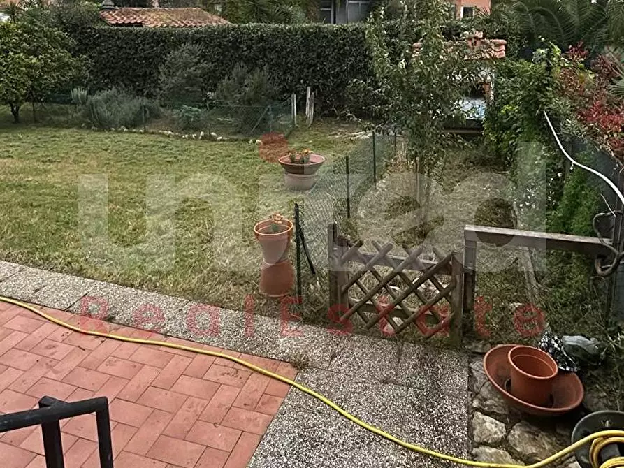 Immagine 29 di Villa in vendita  in Via Partenio Di Nicea a Roma