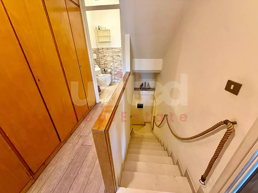 Immagine 10 di Villa in vendita  in Via Partenio Di Nicea a Roma