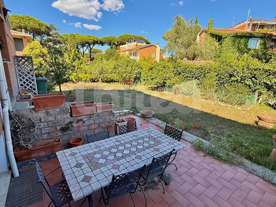 Immagine 31 di Villa in vendita  in Via Partenio Di Nicea a Roma