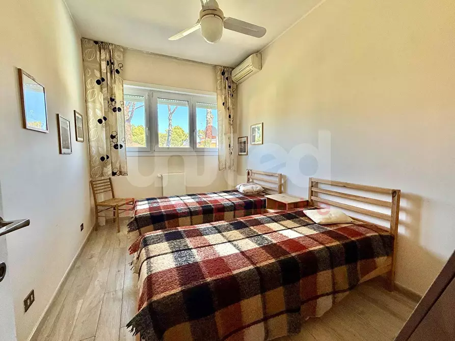 Immagine 18 di Villa in vendita  in Via Partenio Di Nicea a Roma