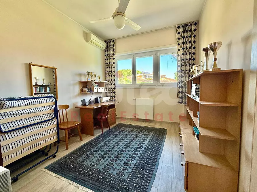 Immagine 20 di Villa in vendita  in Via Partenio Di Nicea a Roma