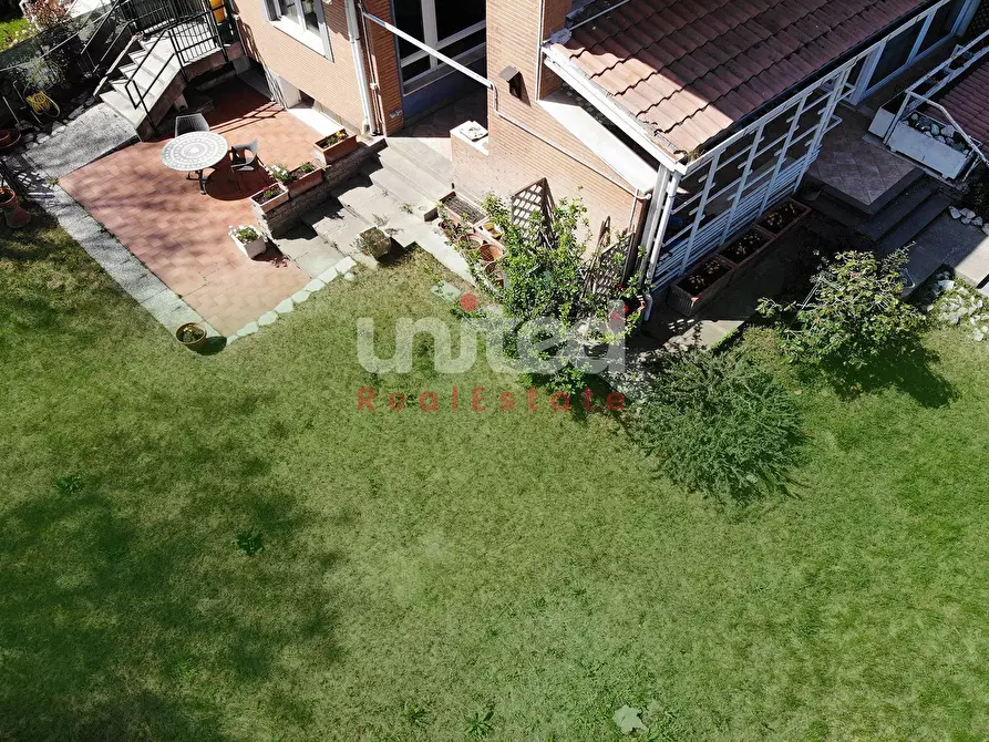 Immagine 29 di Villa in vendita  in Via Partenio Di Nicea a Roma