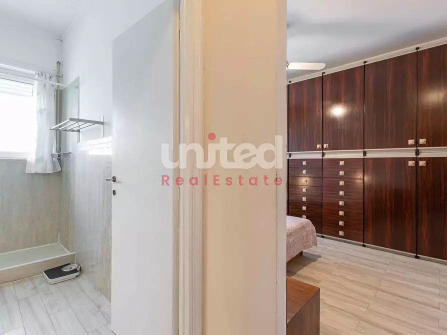 Immagine 16 di Villa in vendita  in Via Partenio Di Nicea a Roma