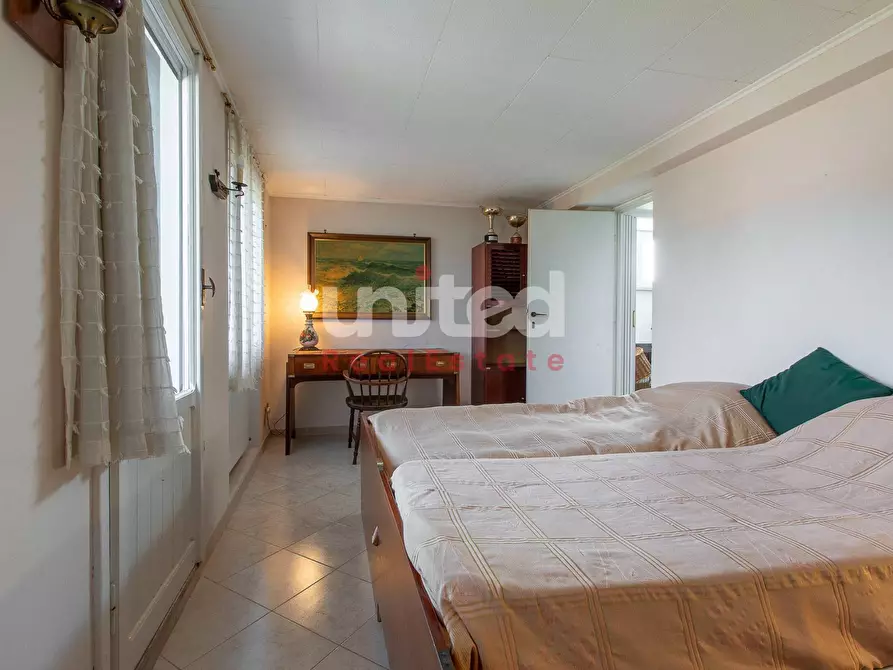 Immagine 22 di Villa in vendita  in Via Partenio Di Nicea a Roma