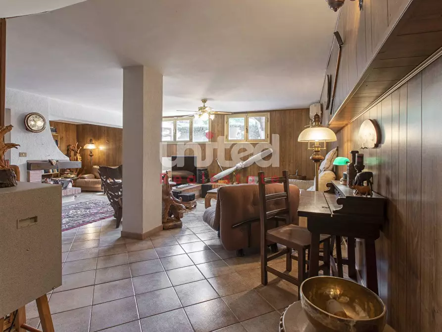 Immagine 23 di Villa in vendita  in Via Partenio Di Nicea a Roma
