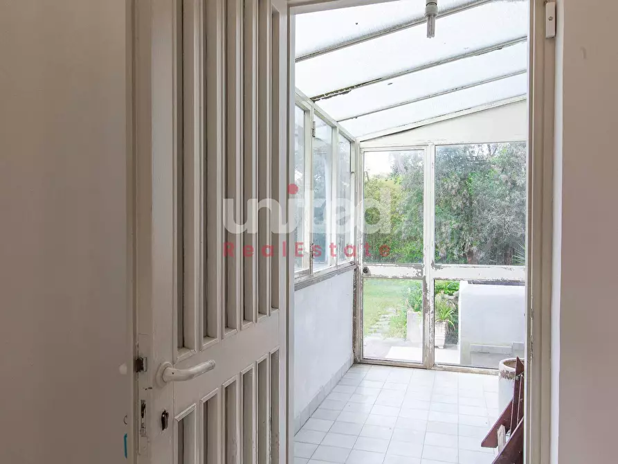 Immagine 12 di Villa in vendita  in Via Solone a Roma