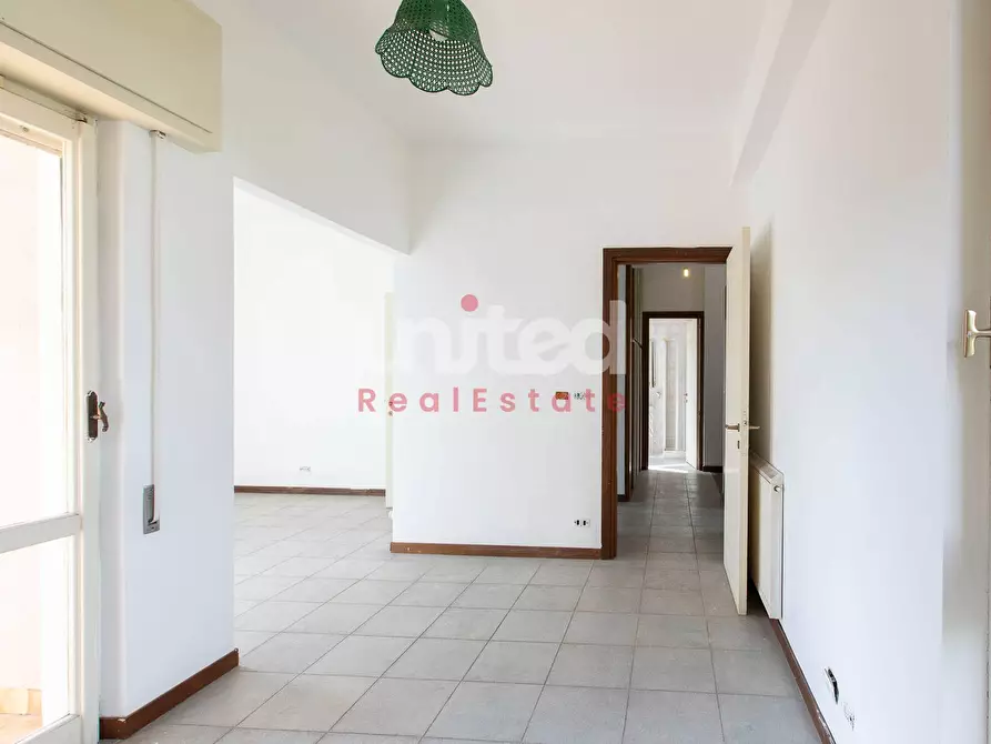 Immagine 17 di Villa in vendita  in Via Solone a Roma