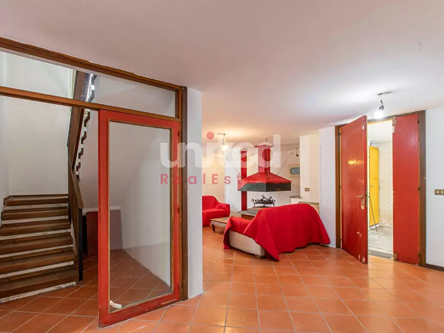 Immagine 25 di Villa in vendita  in Via Solone a Roma