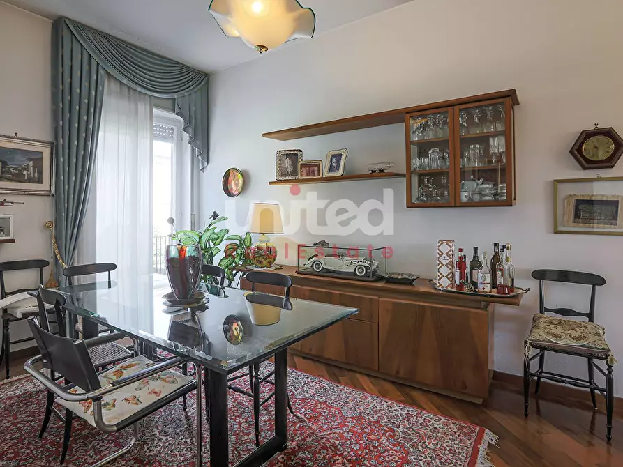 Immagine 19 di Villa in vendita  in Viale Gorgia Di Leontini 330 a Roma
