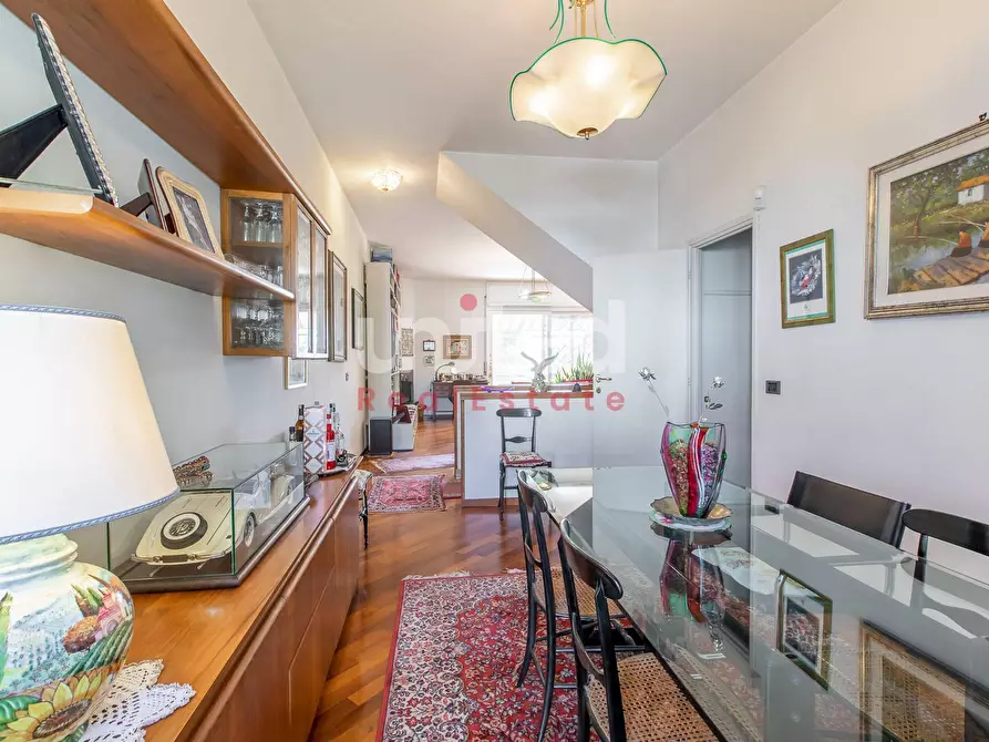 Immagine 20 di Villa in vendita  in Viale Gorgia Di Leontini 330 a Roma