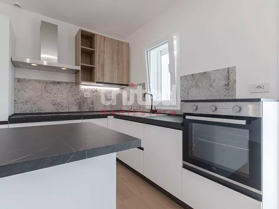 Immagine 8 di Appartamento in affitto  in Via Pietro Sartoris a Roma