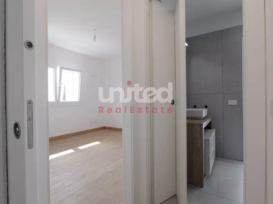 Immagine 16 di Appartamento in affitto  in Via Pietro Sartoris a Roma