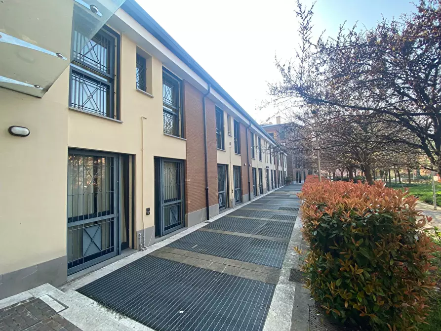 Immagine 5 di Appartamento in affitto  in Alzaia Naviglio Pavese a Milano