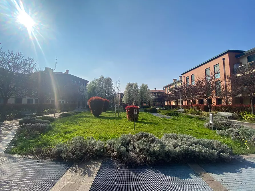 Immagine 1 di Appartamento in affitto  in Alzaia Naviglio Pavese a Milano