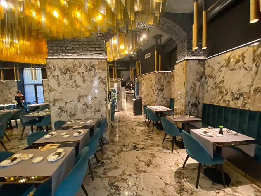 Immagine 2 di Locale commerciale in affitto  in Corso Buenos Aires a Milano