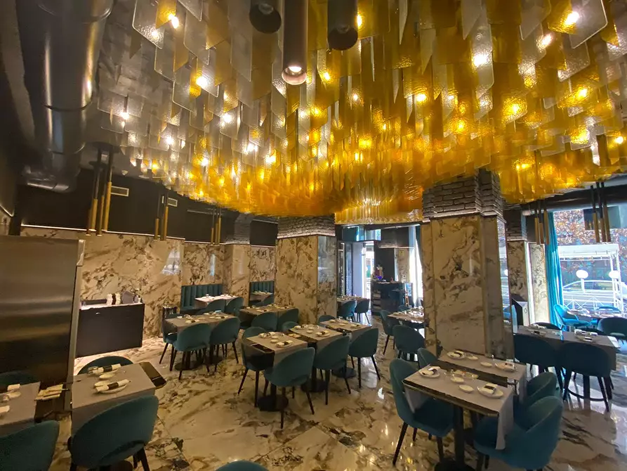 Immagine 8 di Locale commerciale in affitto  in Corso Buenos Aires a Milano