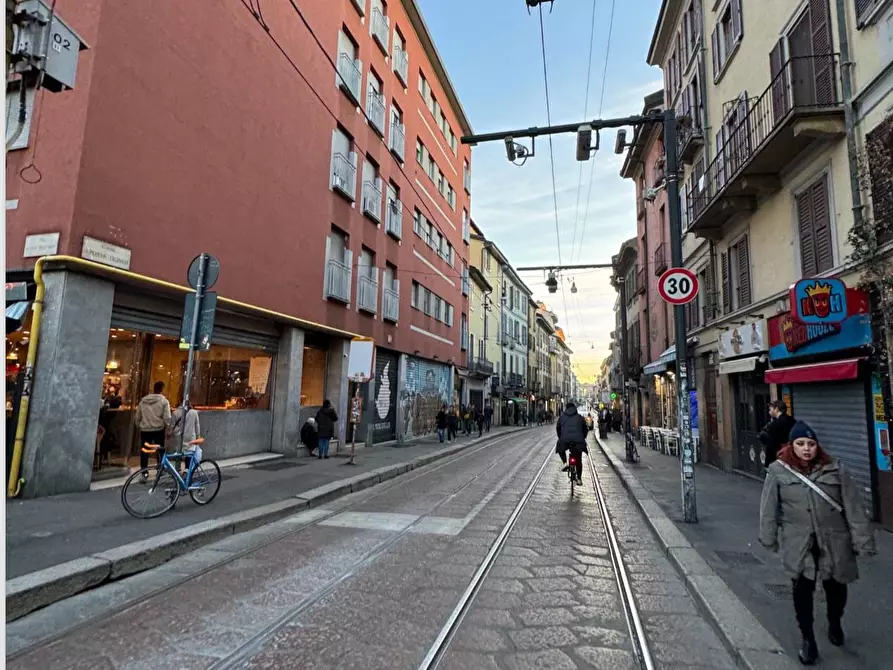 Immagine 1 di Negozio in affitto  in Corso Di Porta Ticinese a Milano