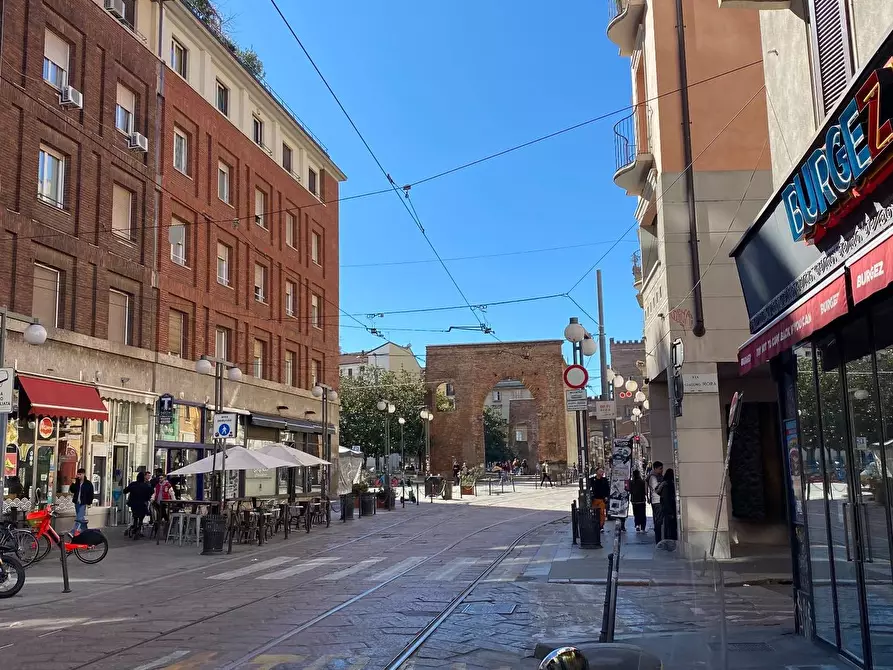 negozio in affitto a Milano in zona Porta Ticinese