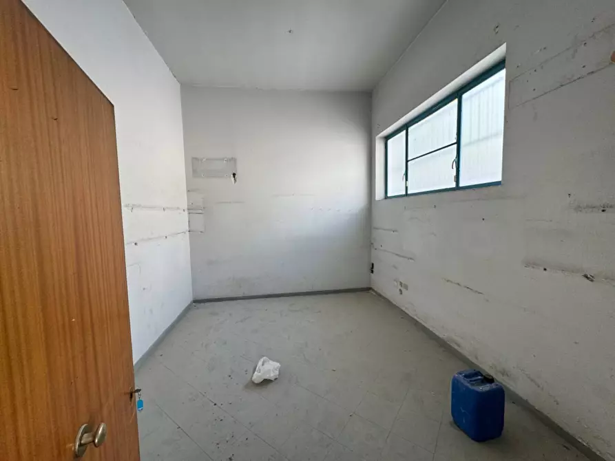 Immagine 6 di Ufficio in vendita  in Via Perpignano a Palermo