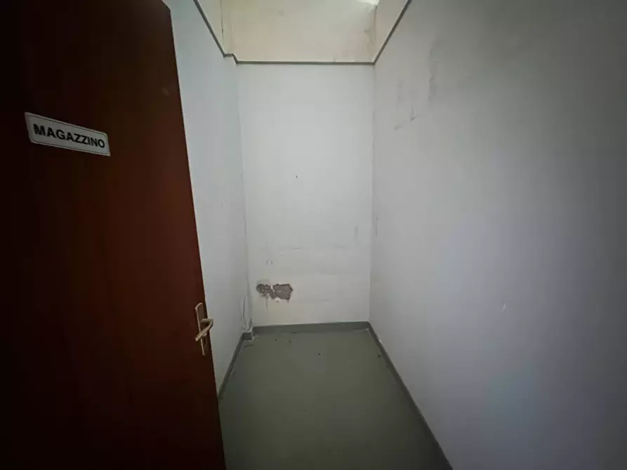Immagine 24 di Ufficio in vendita  in Via Perpignano a Palermo