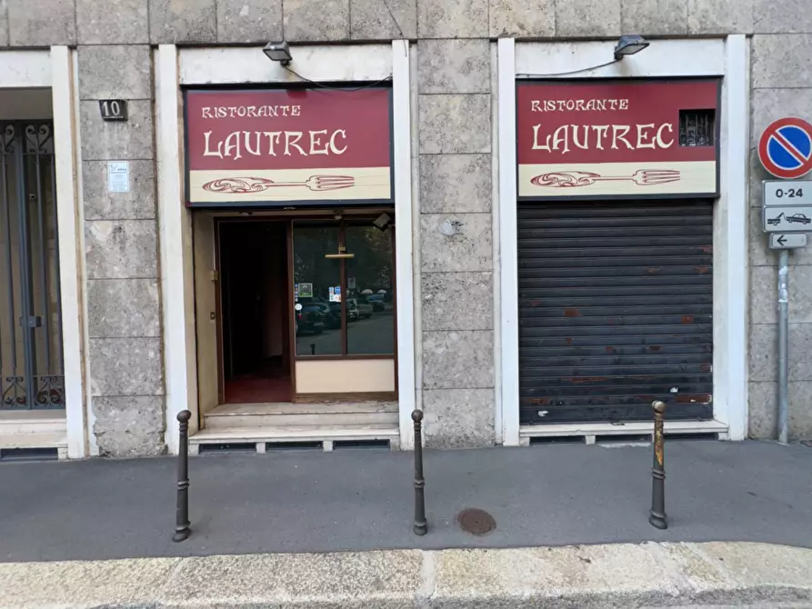 Immagine 2 di Locale commerciale in affitto  in Piazza Mentana a Milano