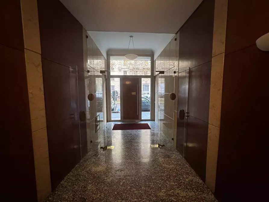 Immagine 16 di Appartamento in affitto  in Viale Piave 41 a Milano
