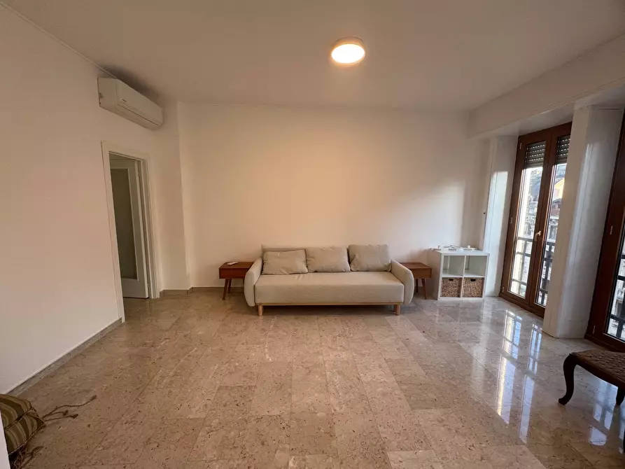 Immagine 5 di Appartamento in affitto  in Viale Piave 41 a Milano