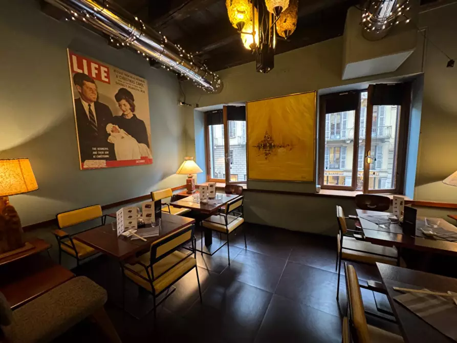 Immagine 13 di Negozio in affitto  in Corso Magenta a Milano