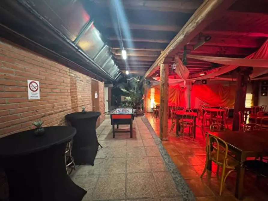 Immagine 25 di Negozio in affitto  in Viale Certosa a Milano