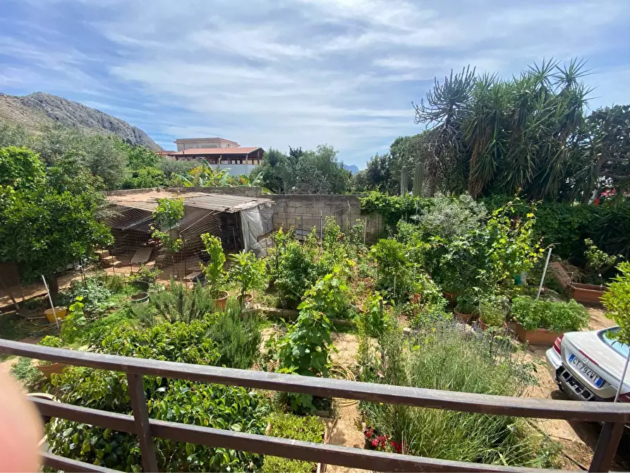 Immagine 7 di Locale commerciale in affitto  in Viale Rosario Nicoletti 35 a Palermo