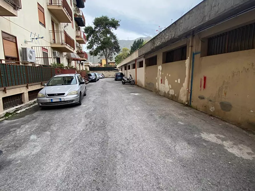 Immagine 3 di Appartamento in vendita  in Via Centorbe 12 a Palermo