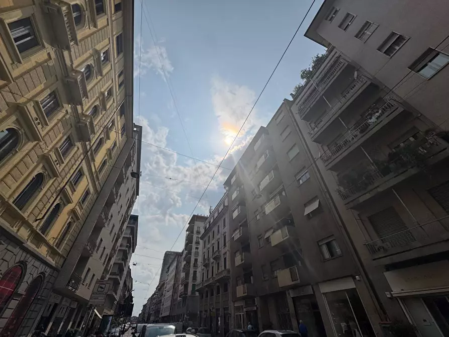 Immagine 5 di Negozio in affitto  in Corso Genova a Milano