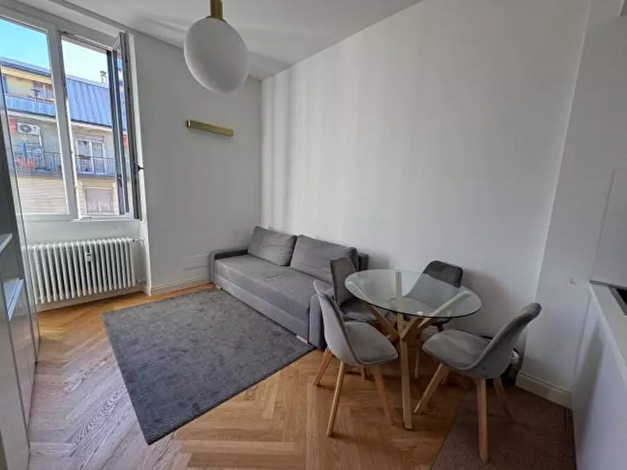 Immagine 4 di Appartamento in vendita  in Via Giulio Carcano a Milano