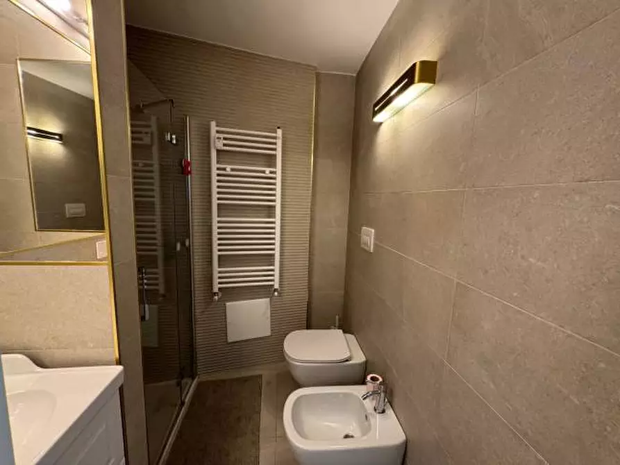 Immagine 7 di Appartamento in vendita  in Via Giulio Carcano a Milano