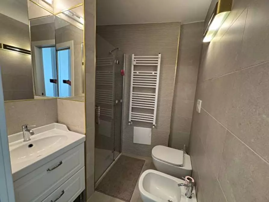 Immagine 8 di Appartamento in vendita  in Via Giulio Carcano a Milano