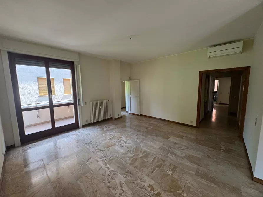 Immagine 13 di Appartamento in affitto  in Via Monferrato a Milano