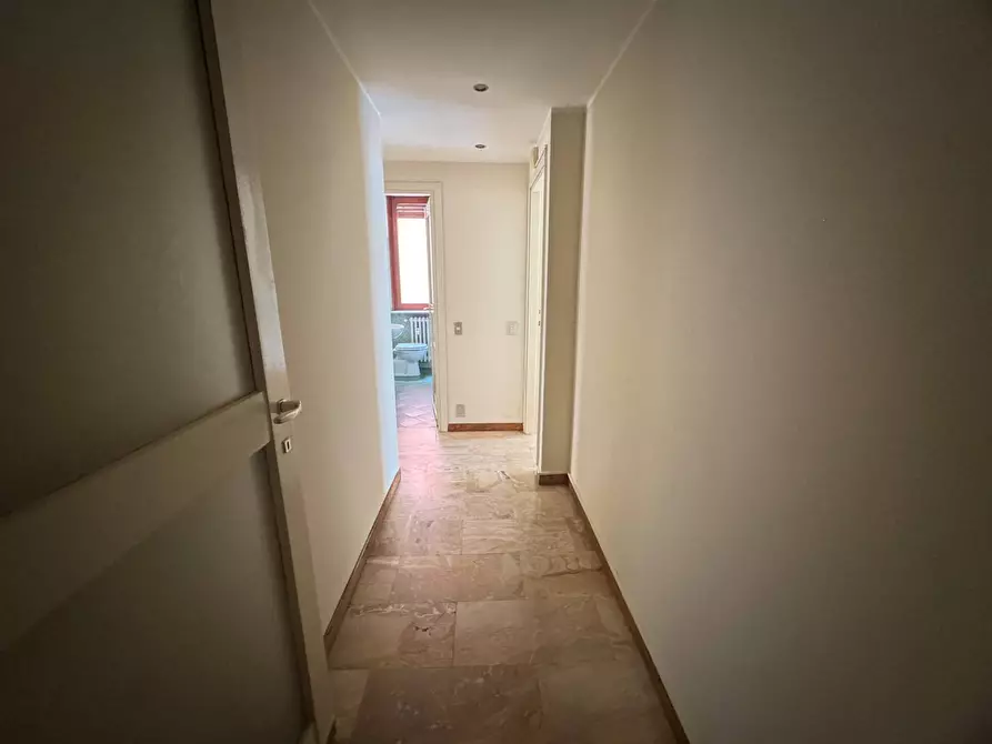 Immagine 23 di Appartamento in affitto  in Via Monferrato a Milano