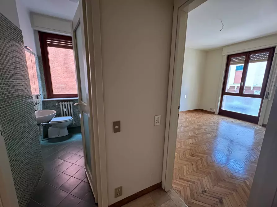 Immagine 24 di Appartamento in affitto  in Via Monferrato a Milano