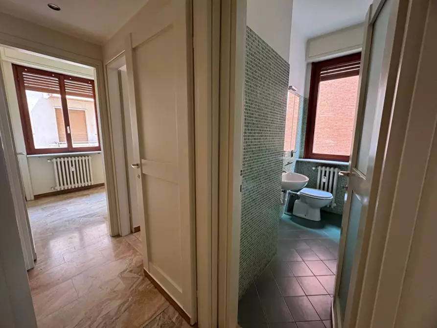 Immagine 27 di Appartamento in affitto  in Via Monferrato a Milano