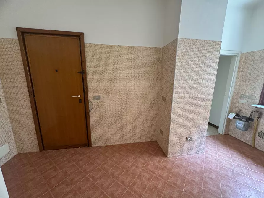 Immagine 35 di Appartamento in affitto  in Via Monferrato a Milano