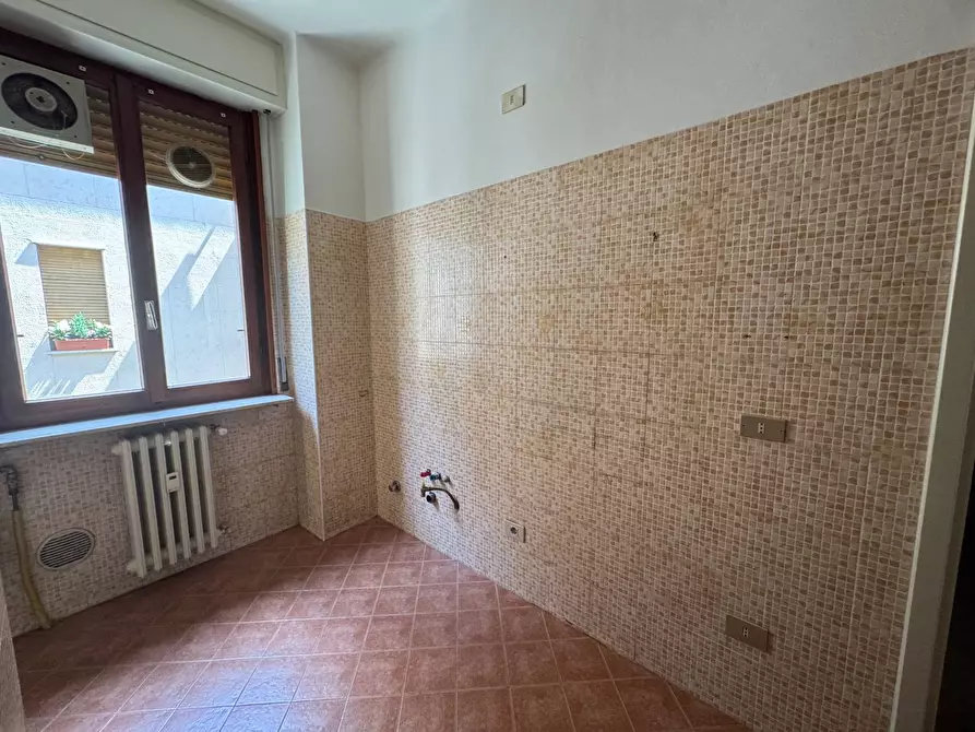 Immagine 38 di Appartamento in affitto  in Via Monferrato a Milano