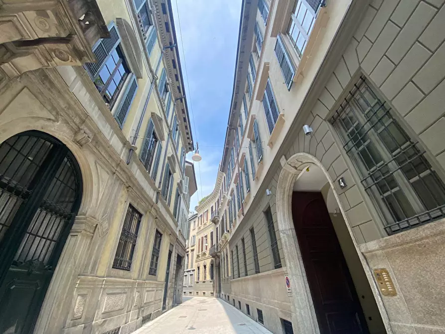 Immagine 4 di Ufficio in affitto  in Piazza Cordusio a Milano