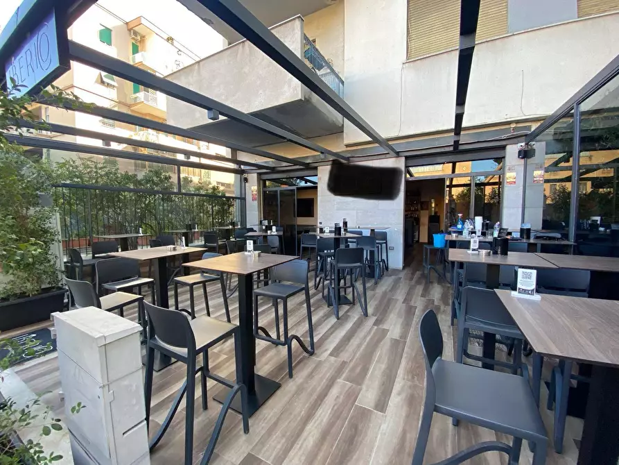 Immagine 2 di Locale commerciale in affitto  in Viale Piemonte 46 a Palermo