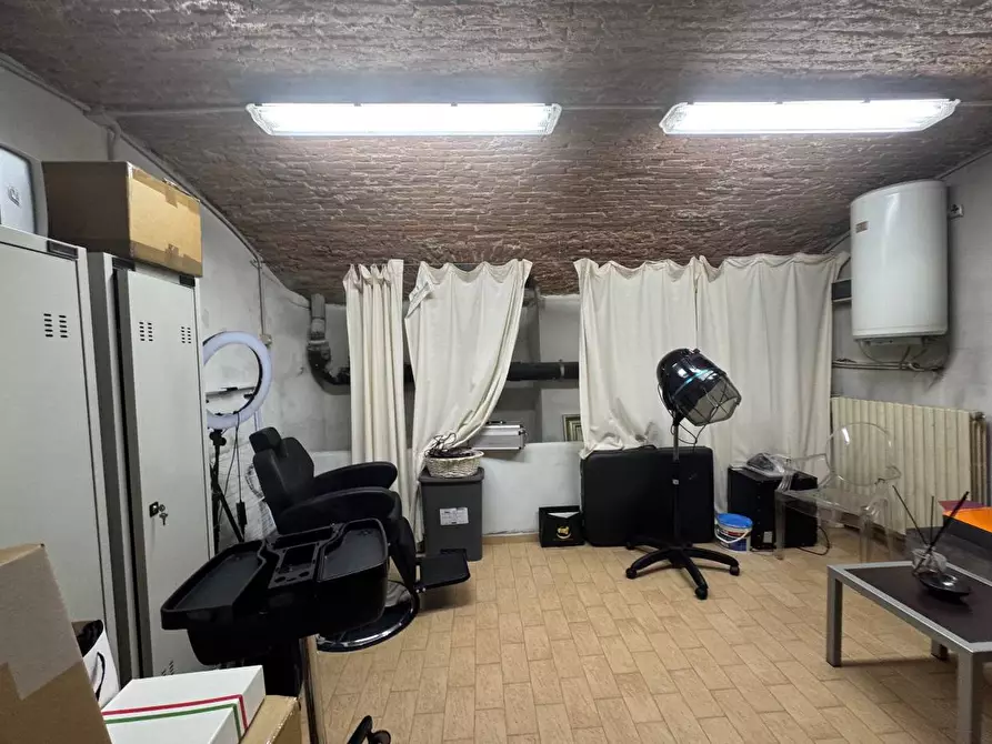 Immagine 10 di Negozio in affitto  in Corso Como a Milano