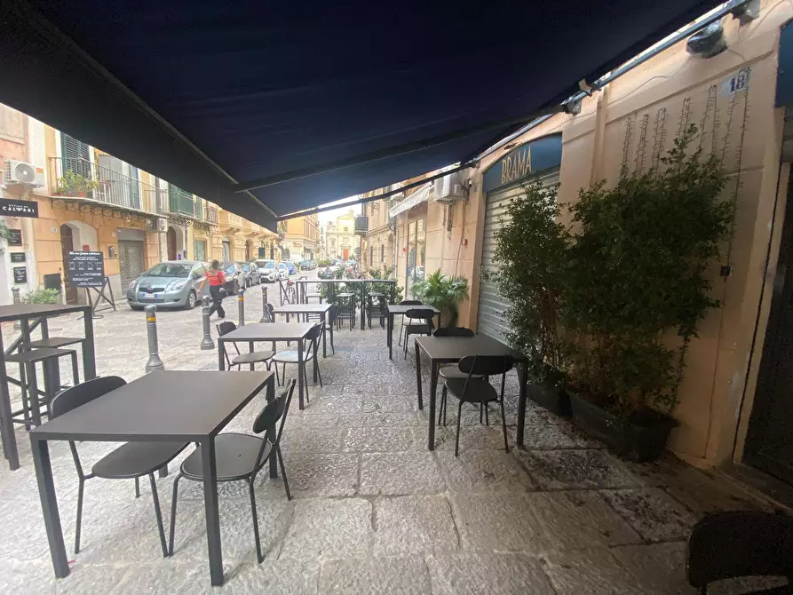 Immagine 4 di Attività commerciale in affitto  in Via Giovanni Meli a Palermo
