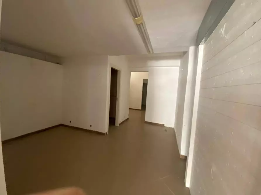 Immagine 6 di Magazzino in affitto  in Via Francesco Musotto a Palermo