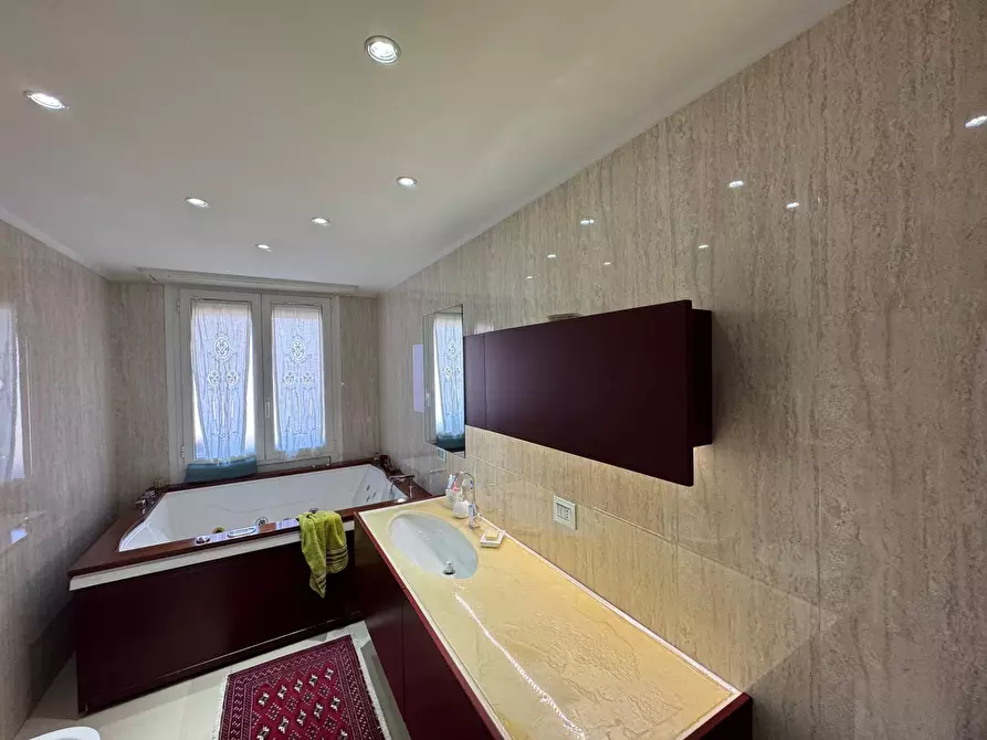 Immagine 23 di Appartamento in vendita  in Via Ambrogio Binda a Milano