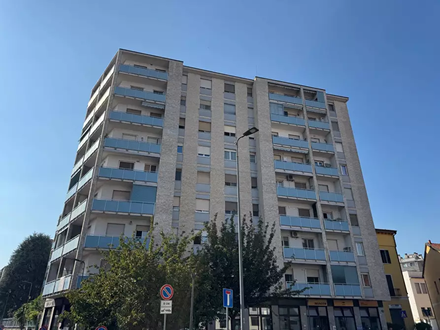 Immagine 39 di Appartamento in vendita  in Via Ambrogio Binda a Milano