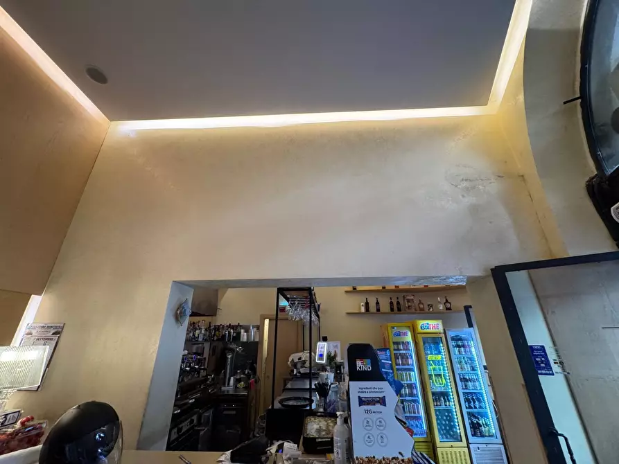 Immagine 8 di Locale commerciale in affitto  in Via Vittorio Emanuele a Palermo