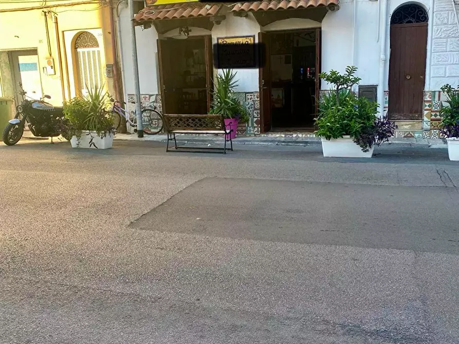 Immagine 2 di Attività commerciale in affitto  in Via Resuttana a Palermo
